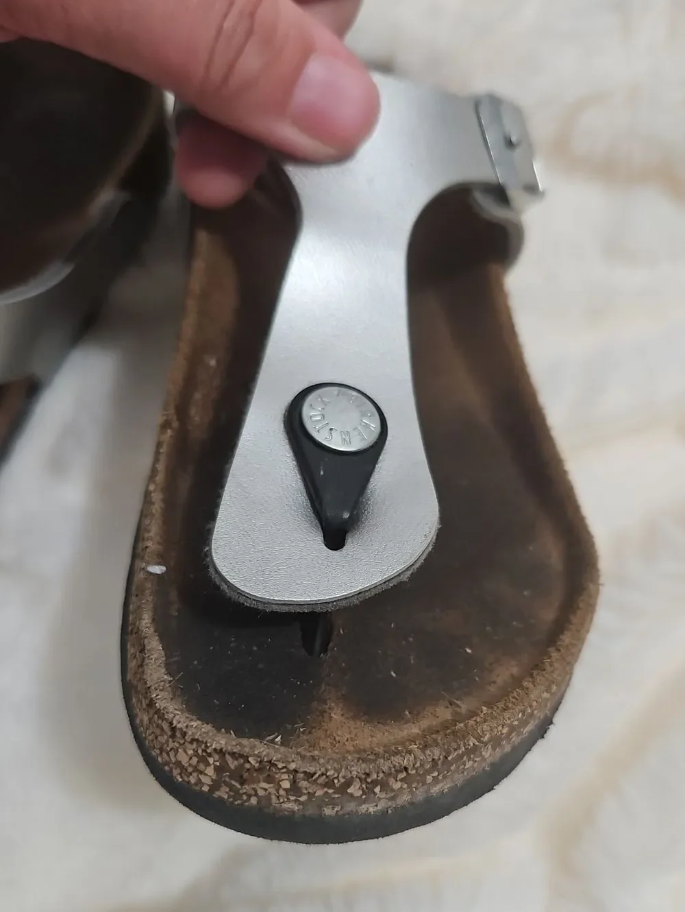 Birkenstock Gizeh Silver Metallic Thong Sandals – Kids Size 33